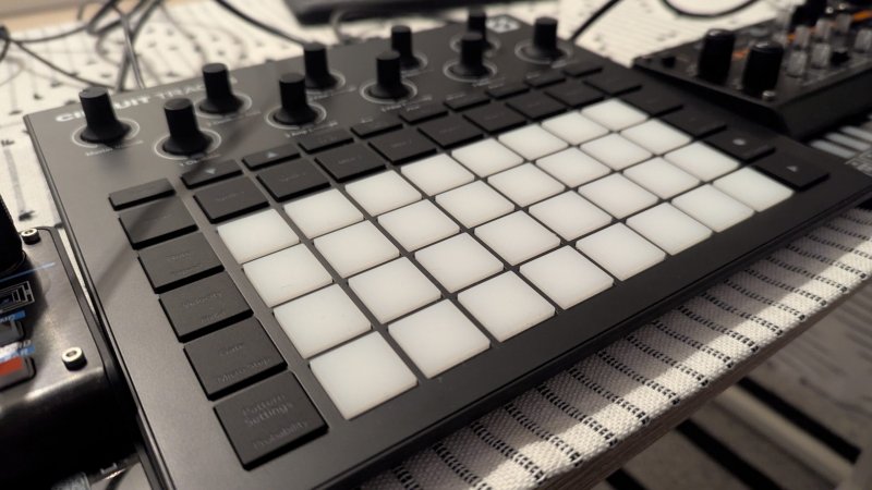 Das Novation Circuit Tracks